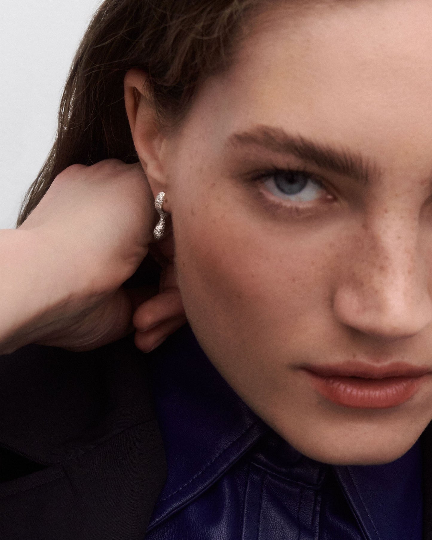 Pavé Ray hoops